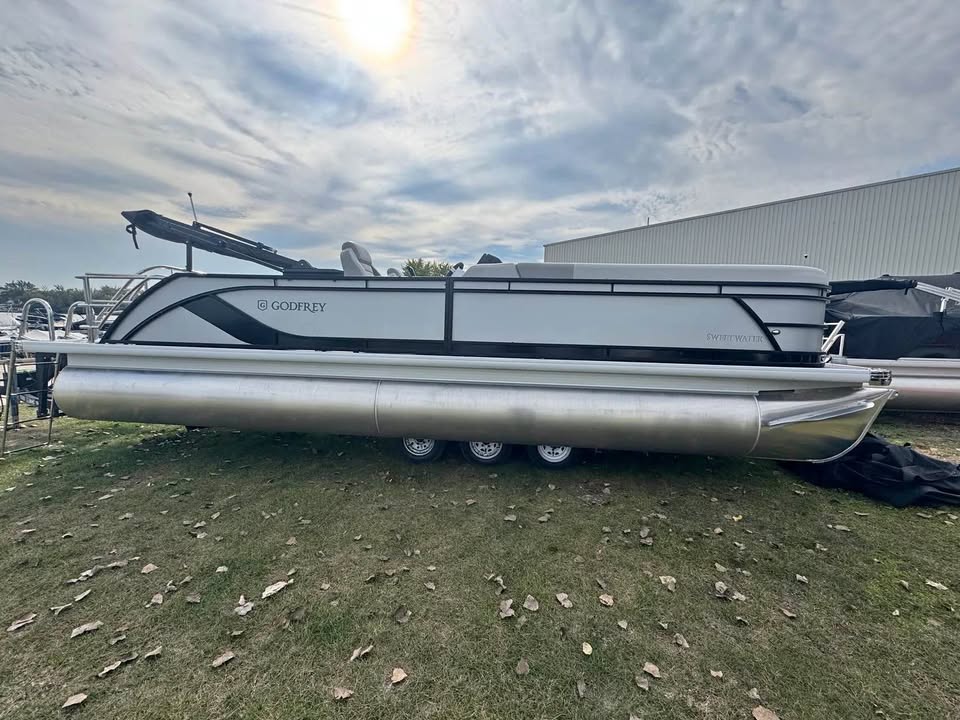 2025 Godfrey 2486 SFL for sale in Johnsburg, IL