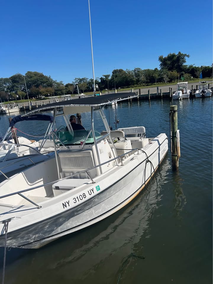 2002 Robalo 230 for sale in West Islip, NY