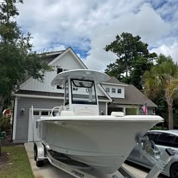 2025 Sea Hunt ultra 225 se for sale in Hampstead, NC