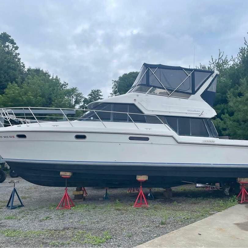 1993 Carver 370 for sale in Newburgh, NY