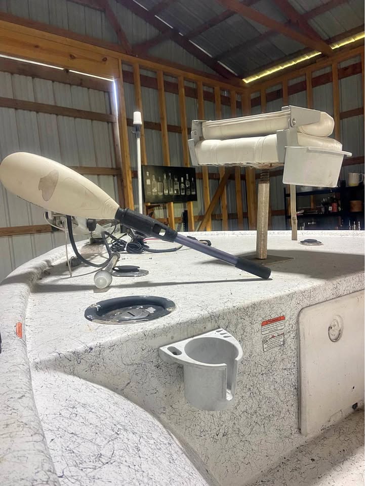 2006 Kenner center console for sale in Smithville, TX
