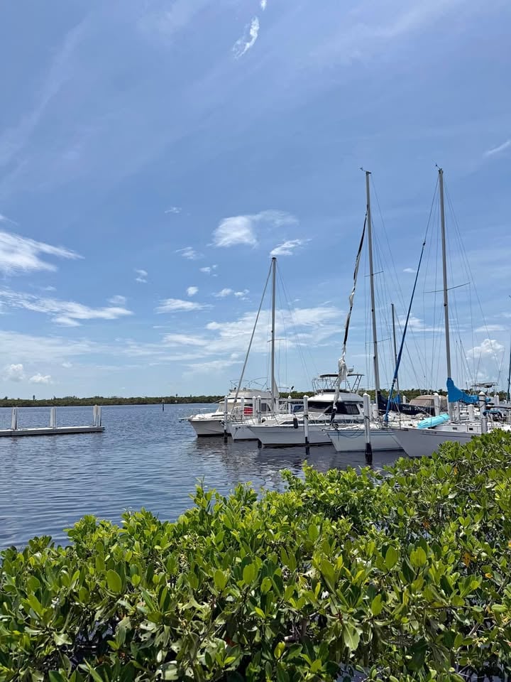 Silverton 1986 for sale in Maitland, FL