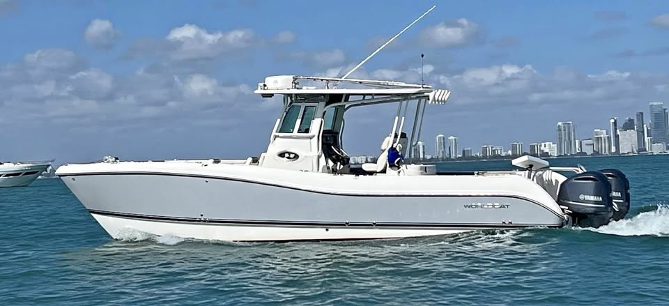 2020 Worldcat 325cc for sale in Miami, FL