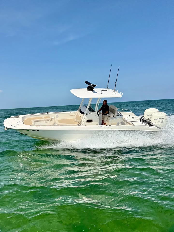 2017 Boston Whaler 270 Dauntless for sale in Key Largo, FL
