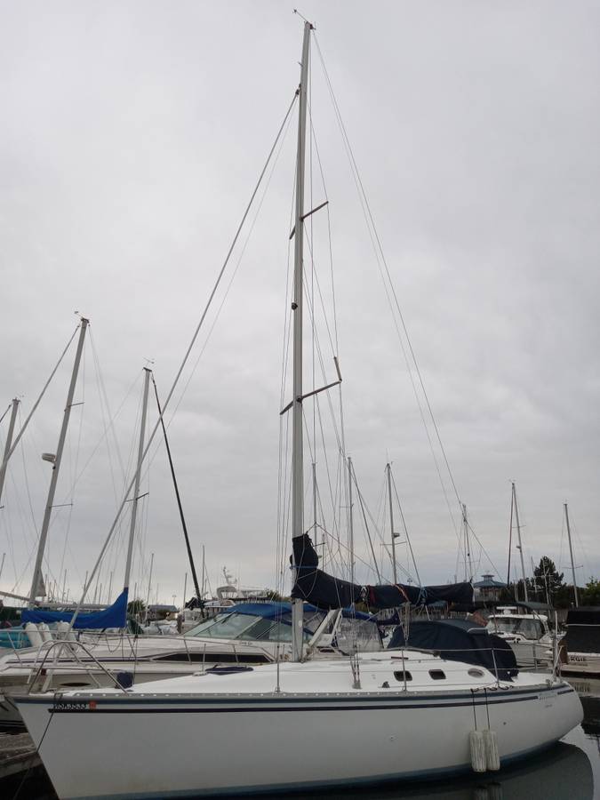 1988 Hunter Legend 35 in very good condition -price reduced for sale in bellingham