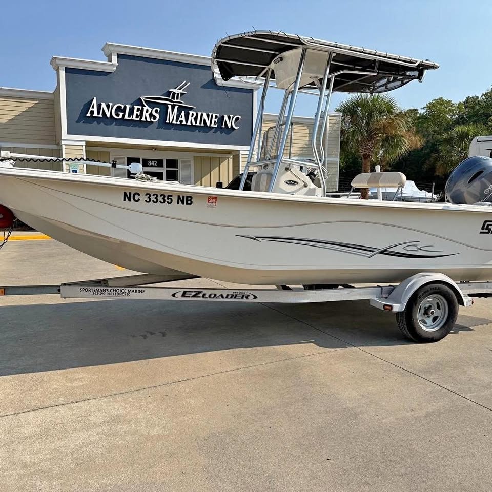 2015 Carolina Skiff 218 DLV center console for sale in Oak Island, NC