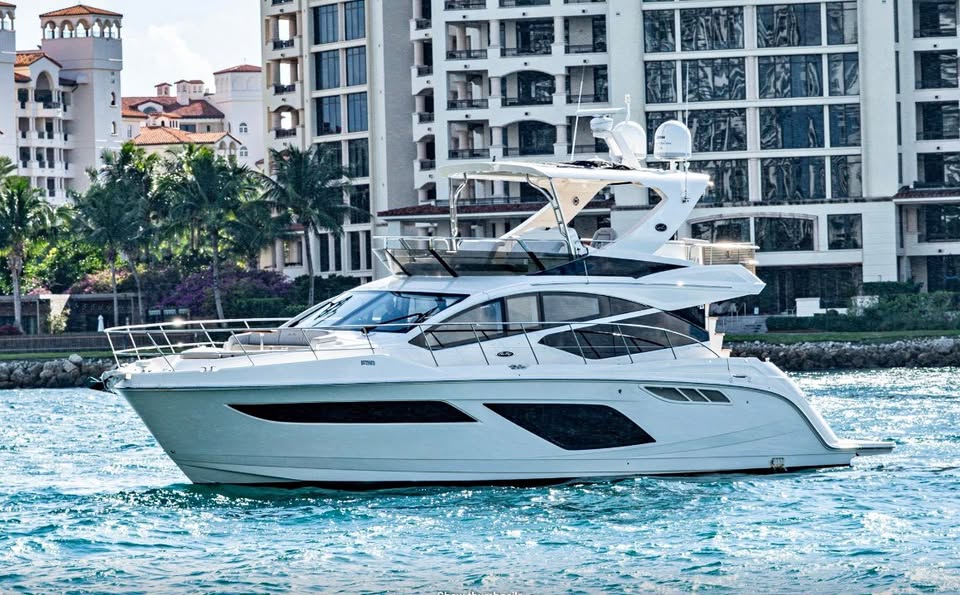 2018 Sea Ray L550 Fly for sale in Miami Beach, FL