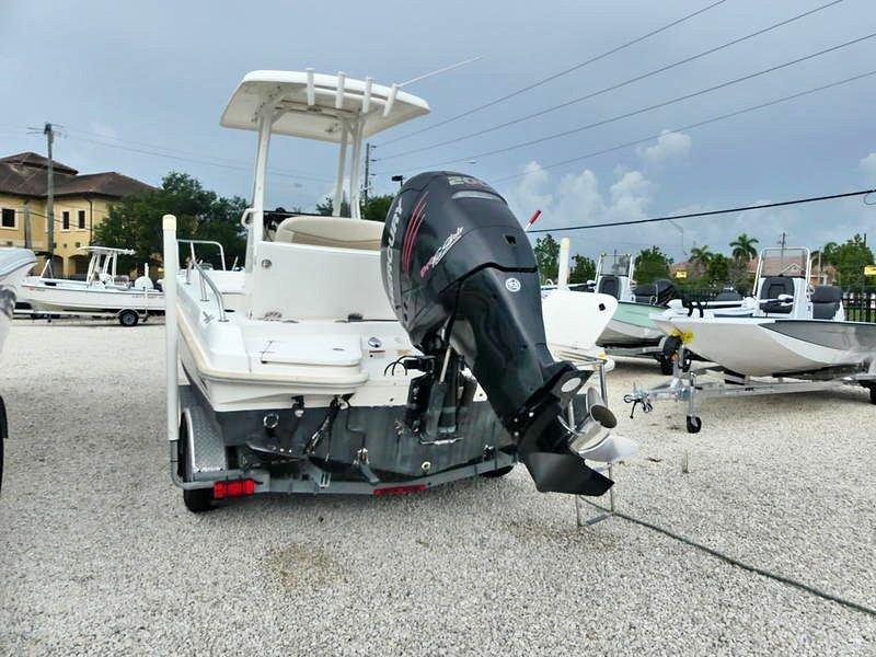 2018 Boston Whaler 210 Dauntless for sale in Tampa, FL