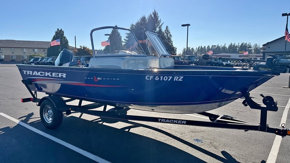 2018 Tracker Pro guide v16 for sale in Sublimity, OR