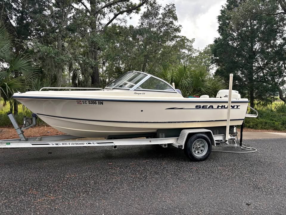 2003 sea hunt escape 175 D/L for sale in Charleston, SC