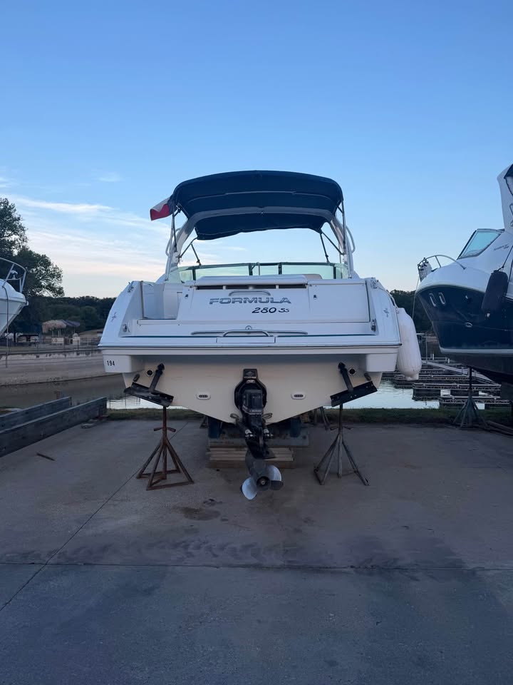 2004 28 Ft Formula 280 SS Cabin Cruiser For Sale for sale in Fort Worth, TX