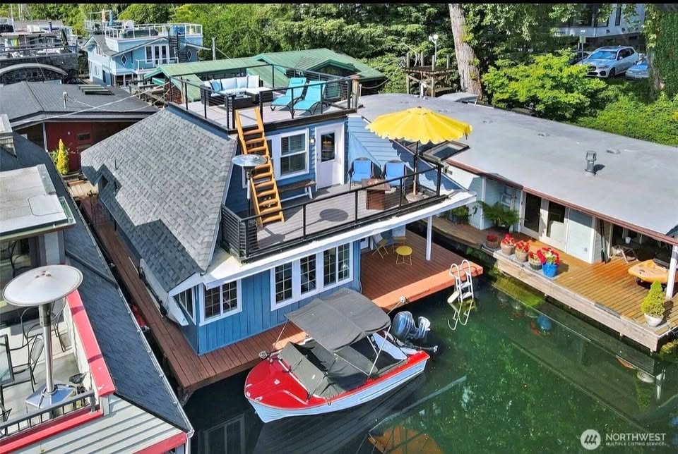 1965 Vintage-15 feet, Fiberglass, Outboard classic mfg niagara runabout for sale in Seattle, WA