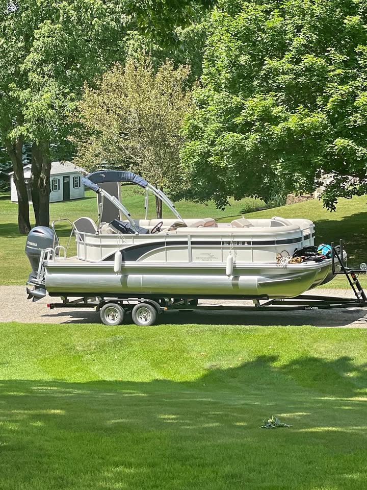 2018 Bennington+ 22SLXP for sale in Fenton, MI