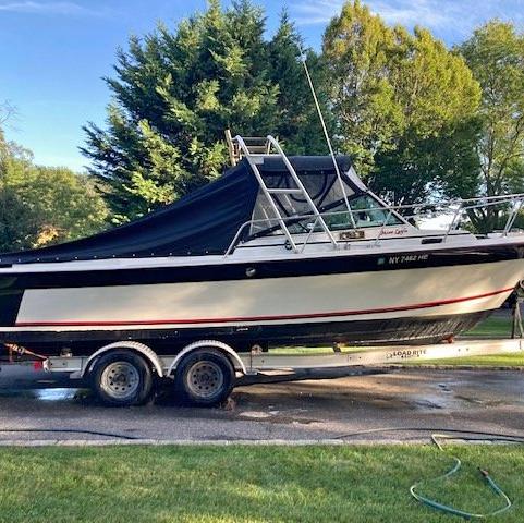 1985 Wellcraft 245 Offshore - Repowered 2008 Mercruiser 5.0 MPI for sale in St James, NY