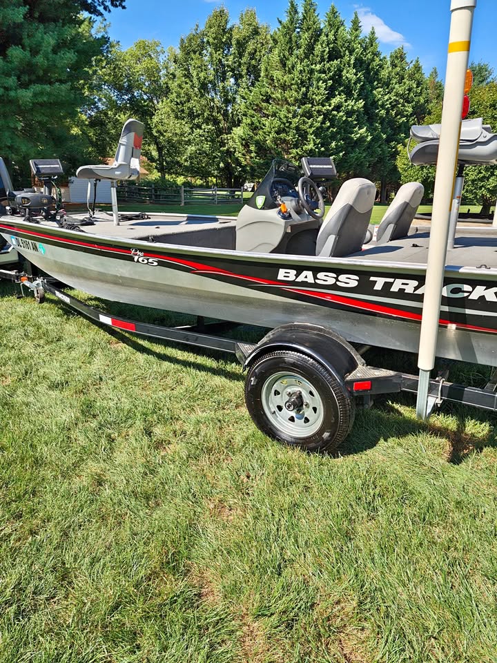 Bass Tracker Boat for sale in Dover, DE