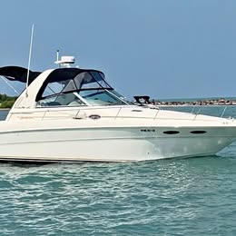 2000 Sea Ray 310 Sundancer • Twin MerCruiser 350 MAG MPI Engines w/510 original hours for sale in Kenosha, WI
