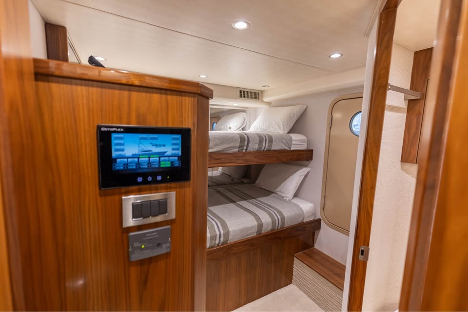 2022 68 Viking Cnv with Tower Tax Man for sale in Sarasota, FL