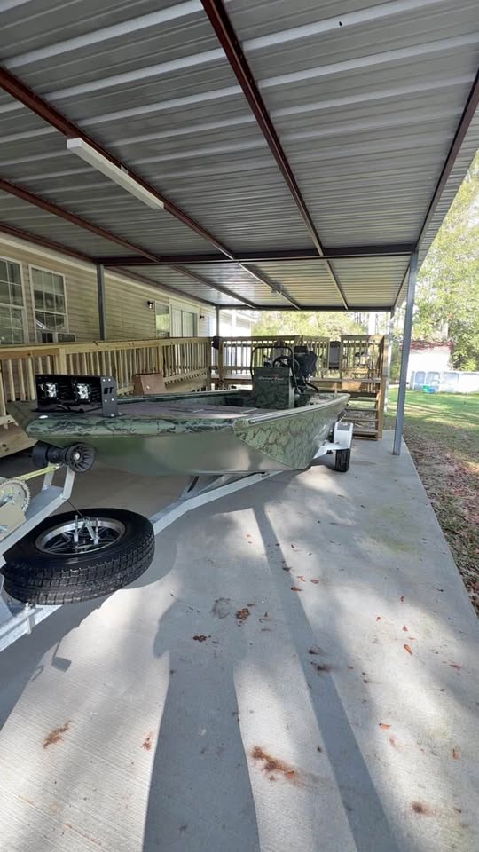 Gator tail for sale in Maurepas, LA