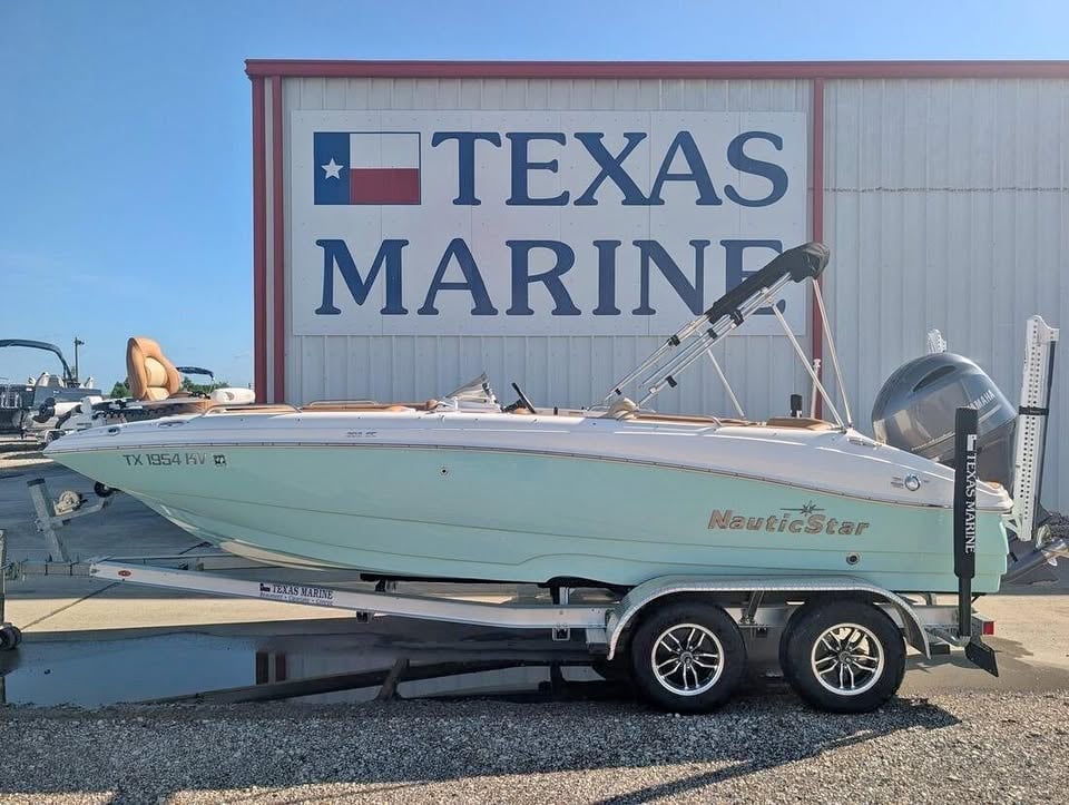 2023 π€ NAUTICSTAR 203 SC DECK BOAT | ONLY 30 HOURS! π for sale in Beaumont, TX