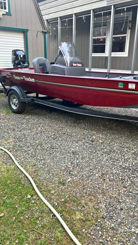 Bass Tracker Classic XL for sale in Hoodsport, WA