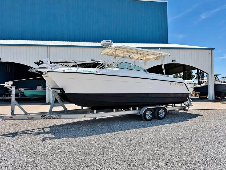 2006 Glacier Bay Catamarans 2640 Renegade for sale in Madisonville, LA