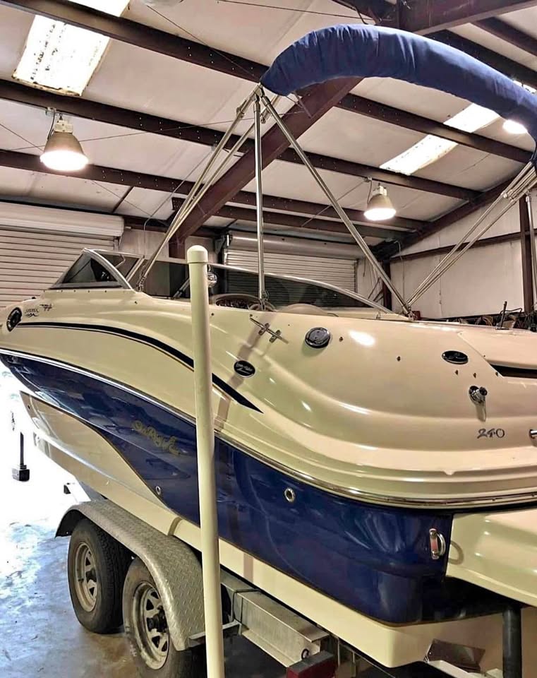2003 24 Sea Ray Sundeck with 3 foot swim platform for sale in Madisonville, LA