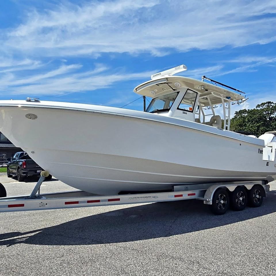 2018 Everglades 335 cc for sale in Navarre, FL