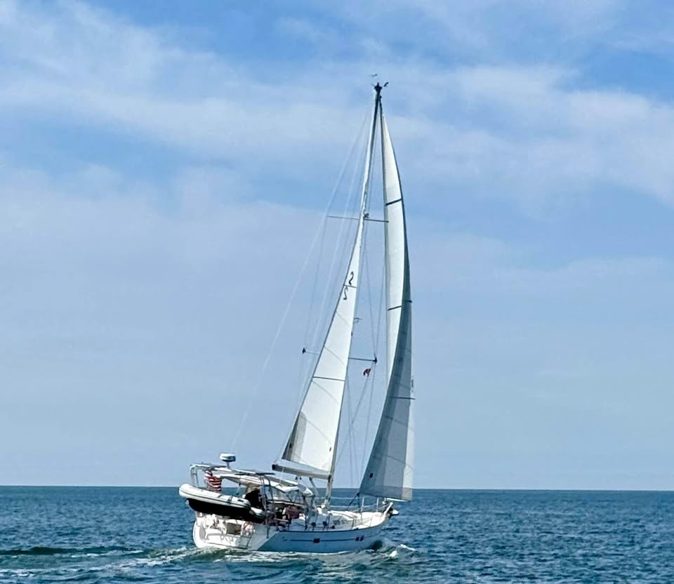 Beneteau 423 Sailboat for sale for sale in Gloucester, MA