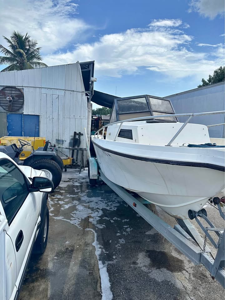1979 Majo 230 for sale in Cutler Bay, FL
