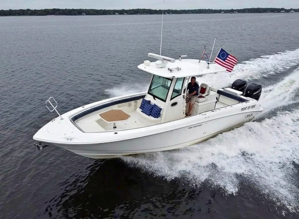 2014 Boston Whaler 320 Outrage for sale in Lindenhurst, NY