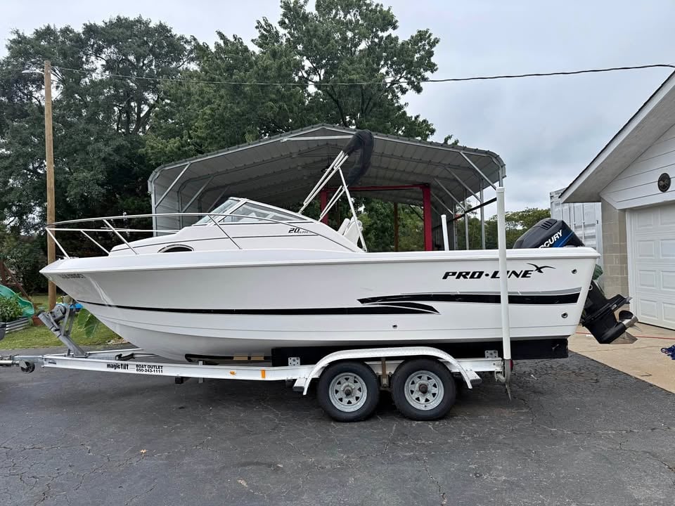 2002 PROLINE 20 WALKAROUND for sale in Pelzer, SC