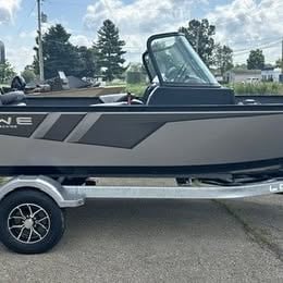 2026 Lowe Fishing Machine Walk Thru FM 1775 WT for sale in Roaming Shores, OH