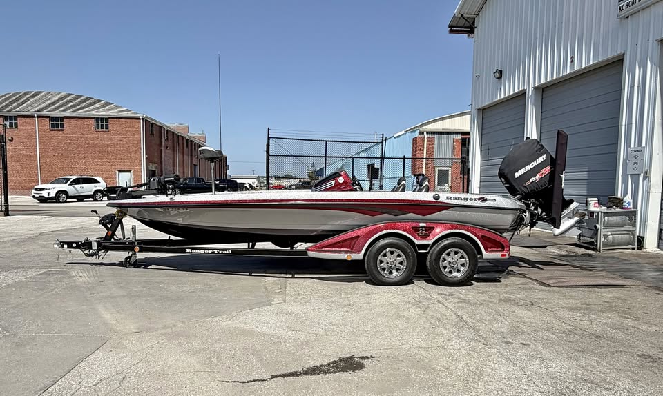 2013 Ranger Z520C Bass Boat 243 hours for sale in Kansas City, MO