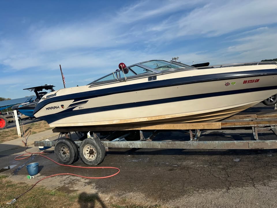1999 Mariah Tolari z240 for sale in Cincinnati, OH