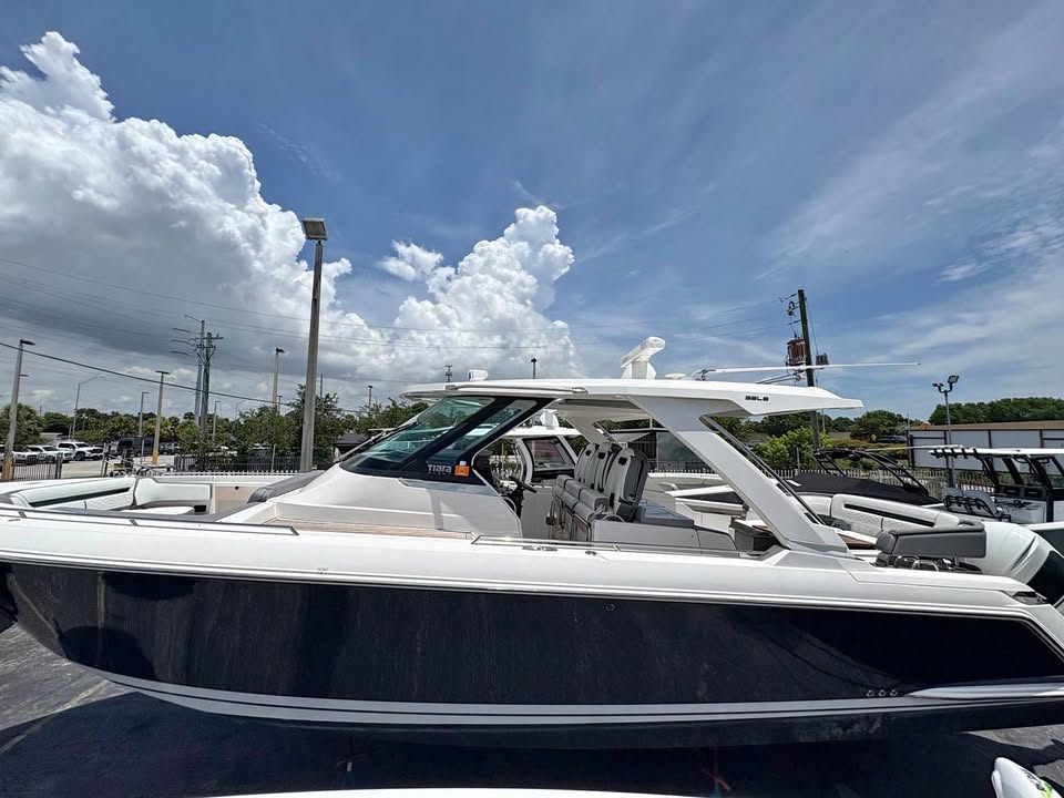 2019 Tiara 38 LS for sale in North Miami, FL