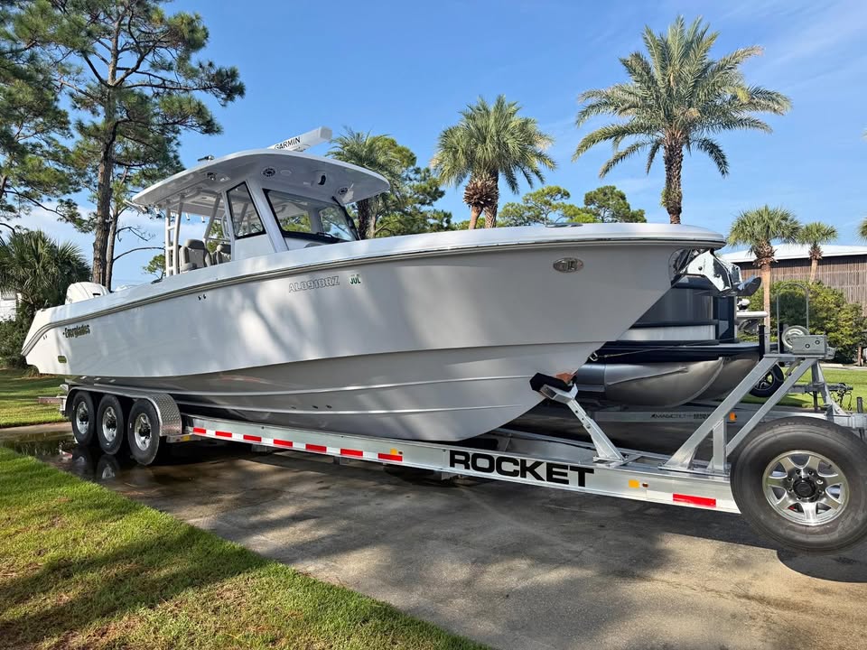 2021 Everglades 335 for sale in Orange Beach, AL