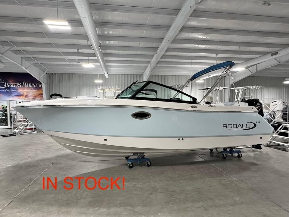 2027 Robalo 237 for sale in Ocean Isle Beach, NC