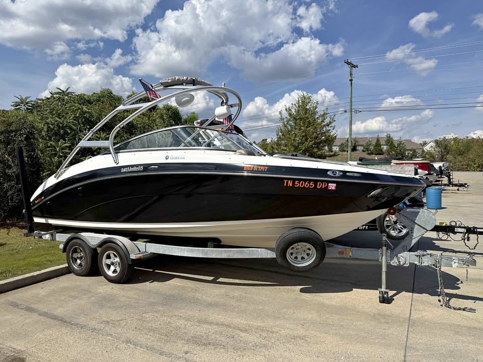 2011 Yamaha 242 Limited S| 220 Hours | Twin Engines | Trailer for sale in Nashville, TN