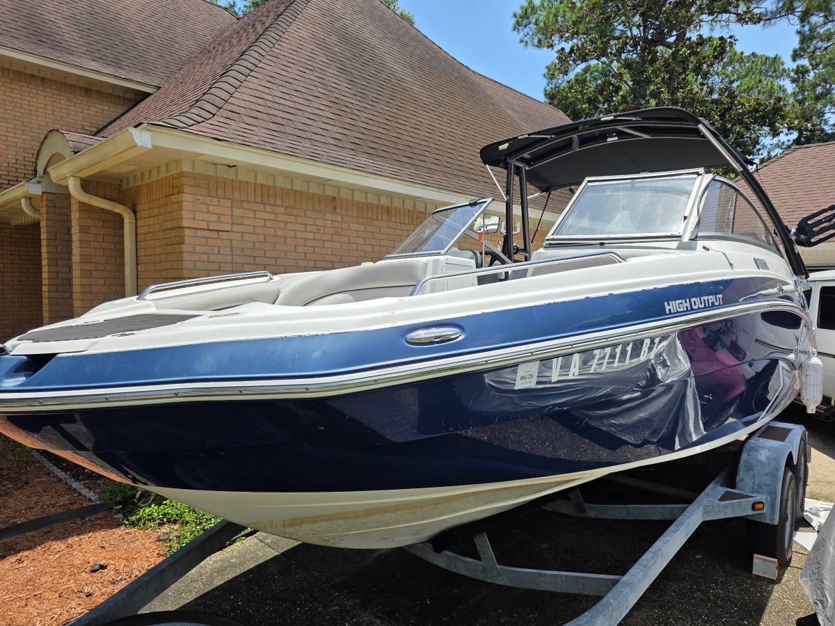 2010 Yamaha AR240 - Super Low Hours for sale in Ocean Springs
