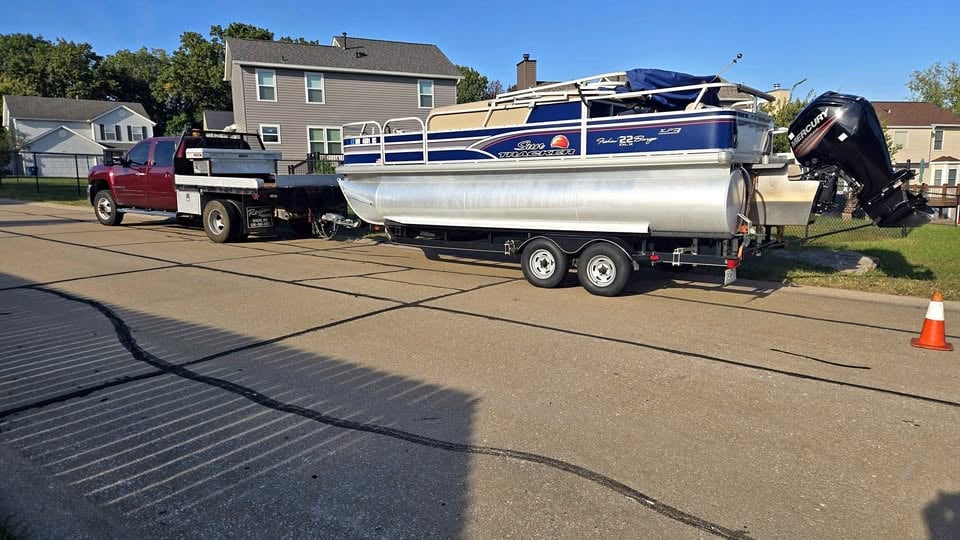 2016 Sun Tracker Fishin’ Barge 22 DLX XP3 for sale in Arnold, MO