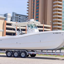 2022 World Cat 325 CC (225 Hours), 1-owner, NIZPRO Tuned, Helm Master Joystick for sale in Orange Beach, AL