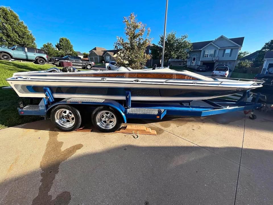 1985 Hallett daycruiser for sale in Turney, MO