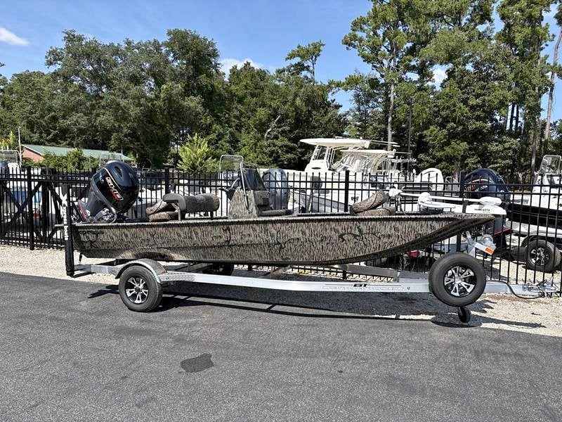 2027 Xpress XP18 for sale in Wilmington, NC