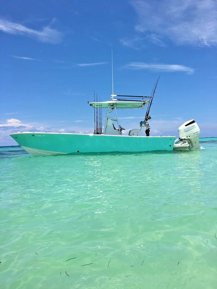 1997 Avanti 25’ Center Console for sale in Hollywood, FL