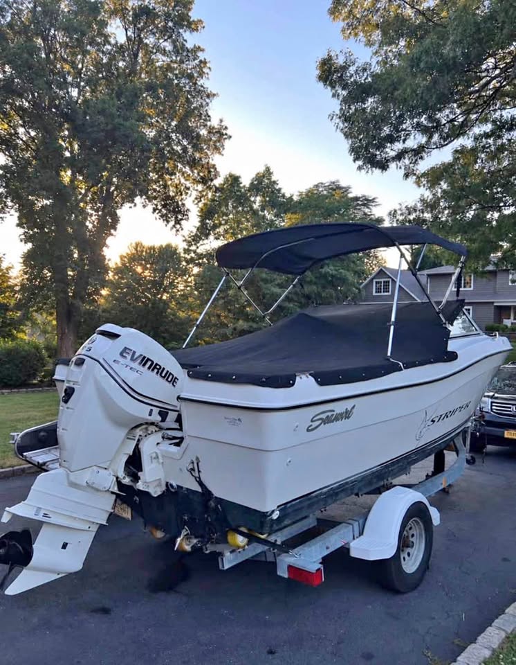 1998 Striper dual console Evinrude etc 115 ONLY 25 hours for sale in Hauppauge, NY