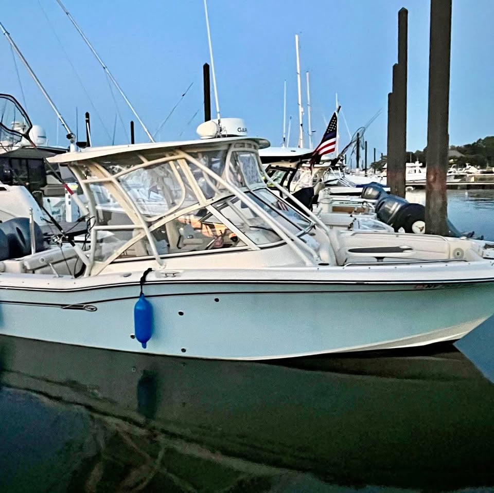 2017 Grady White Freedom 255 Dual Console Bow Rider Sport Fish for sale in Scarsdale, NY
