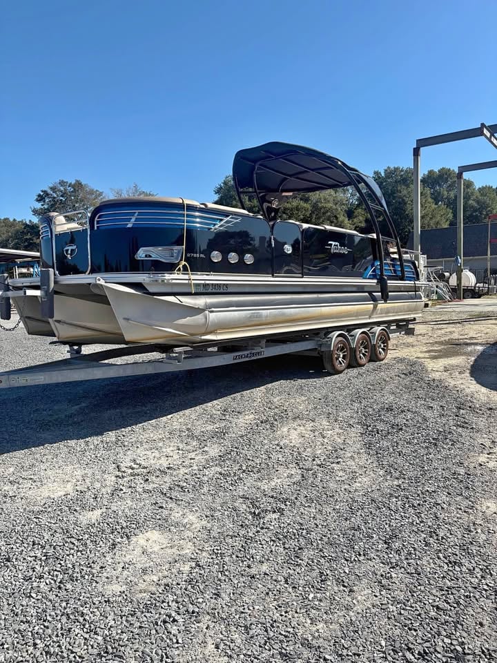 2016 Tahoe 2785 RL Vision for sale in Ocean Isle Beach, NC