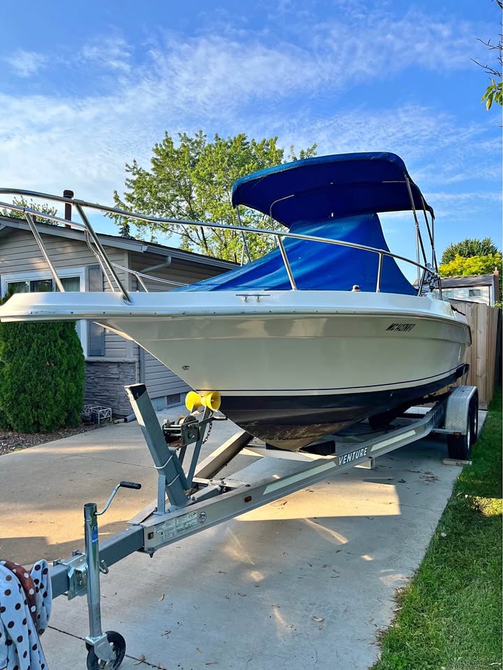 1990 Sea Ray Laguna 21 Foot sea ray laguna center console for sale in Shelby Twp, MI