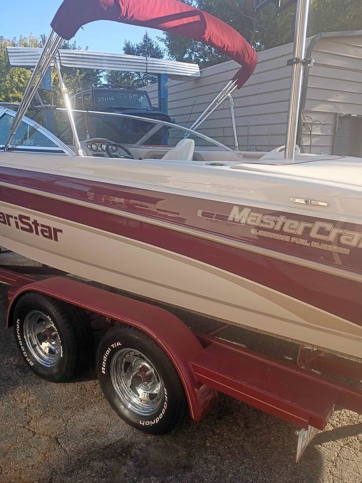 1999 mastercraft 21 ft ski boat one owner excellent condition trailer matches 350 mag in it 200 hour for sale in Elkton, MD