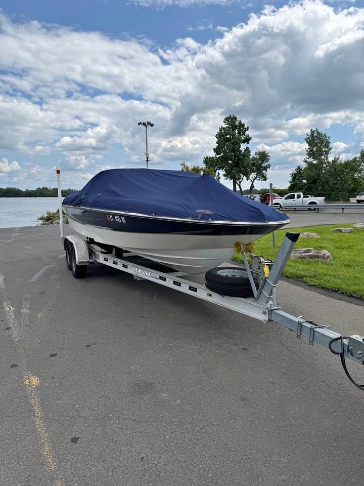 2001 Bay liner Capri 2150 for sale in Darby, PA